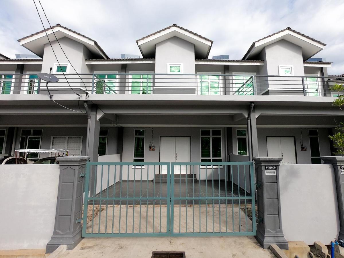Ayna Homestay 5 Minutes To Marang Jetty Exterior photo